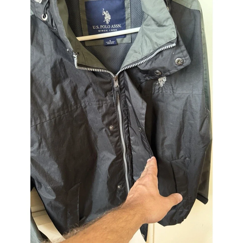 U.S. Polo Assn Mens Hooded Windbreaker Jacket Black Gray Mesh Lined